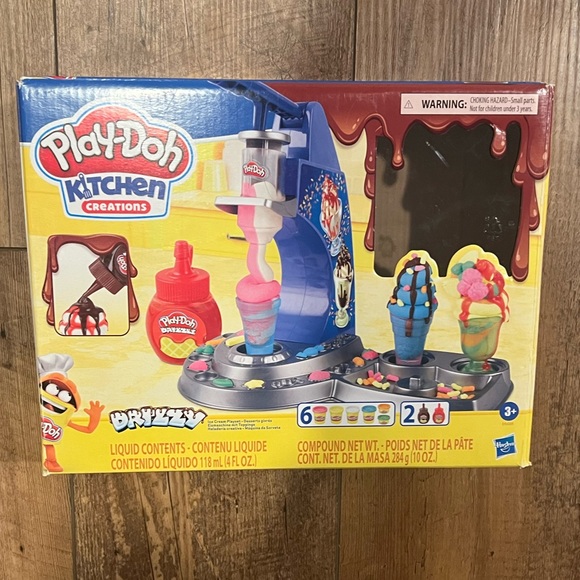 Play Doh Kitchen Creations Drizzy Ice Cream Set - Picture 6 of 10